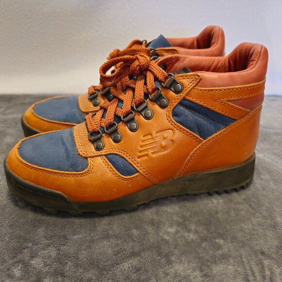 New Balance Shoes - New Balance Brown‎ & Navy Rainier Boots